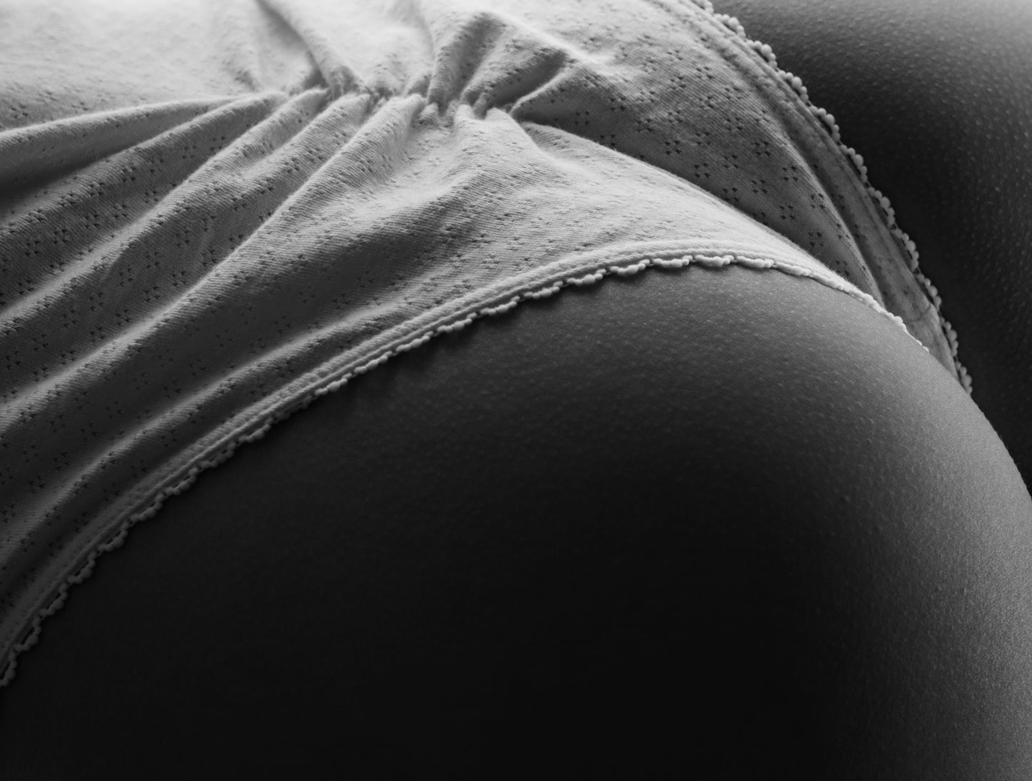 Body Écru à bretelles. Fronçage poitrine et fesses. Jersey pointelle - INGÉNUE